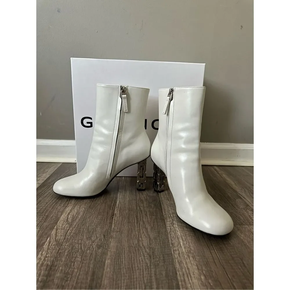 GIVENCHY White G Cube Ankle Boots $1250 - Picture 9 of 12